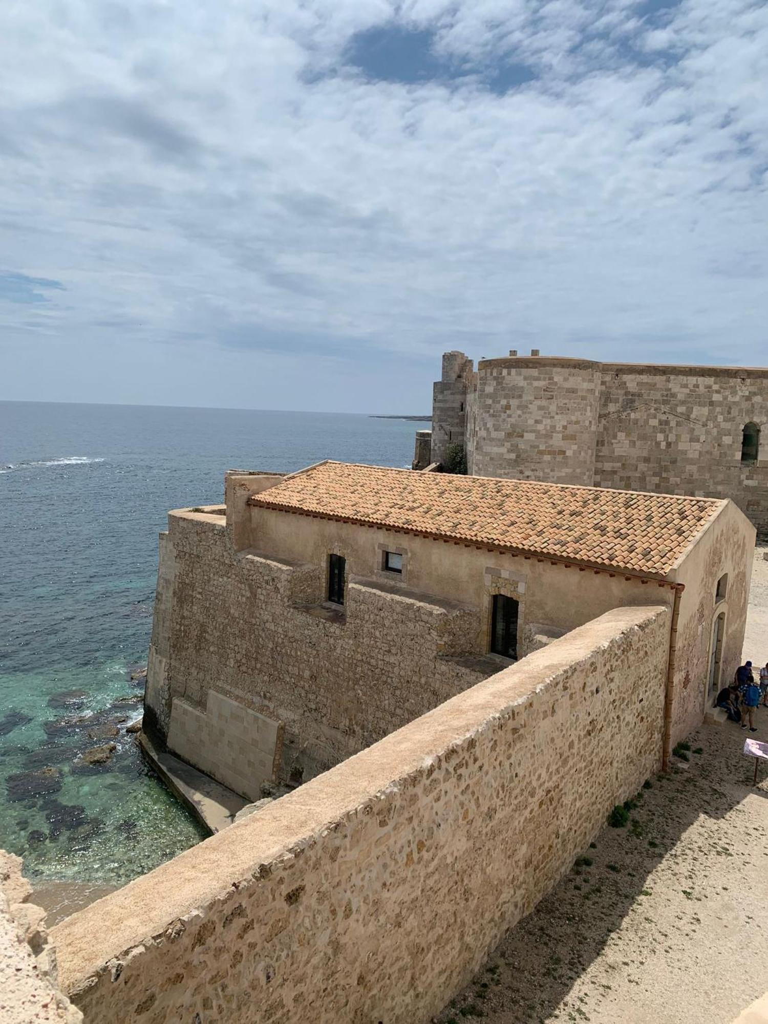 Diego'S House Aci Castello Eksteriør billede